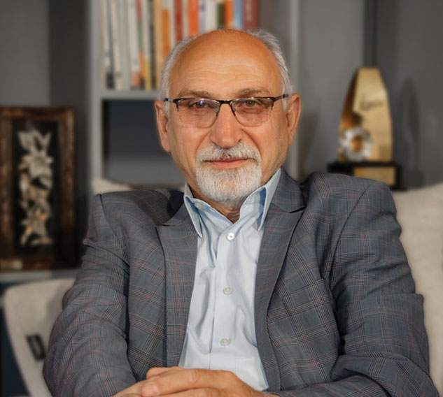 Mahmoud Shariati Niasar